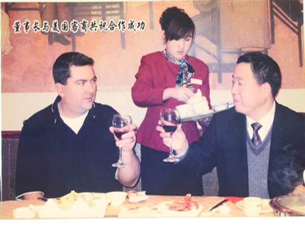 与美国客户达成友好合作